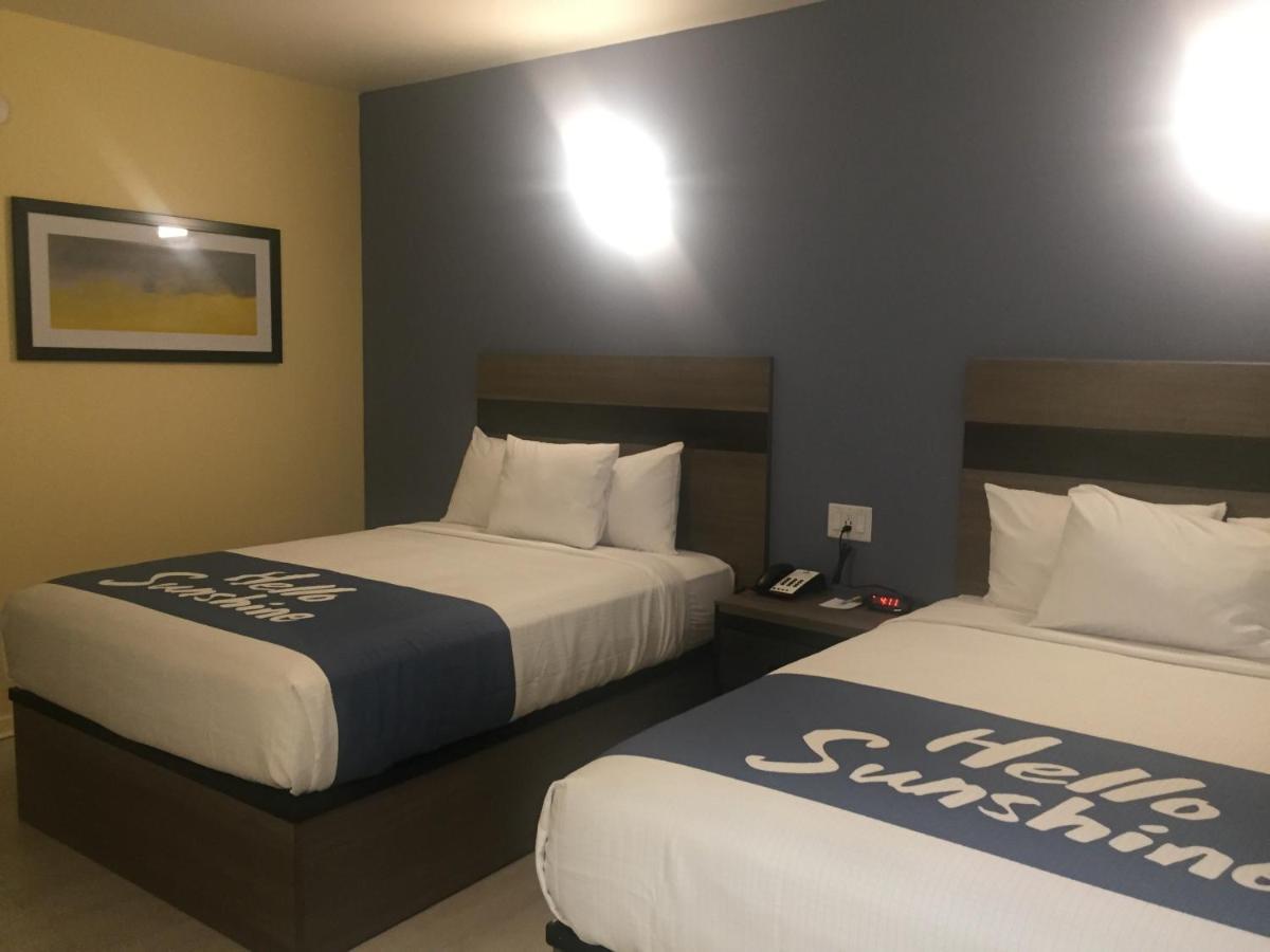 Days Inn By Wyndham Freeport Εξωτερικό φωτογραφία