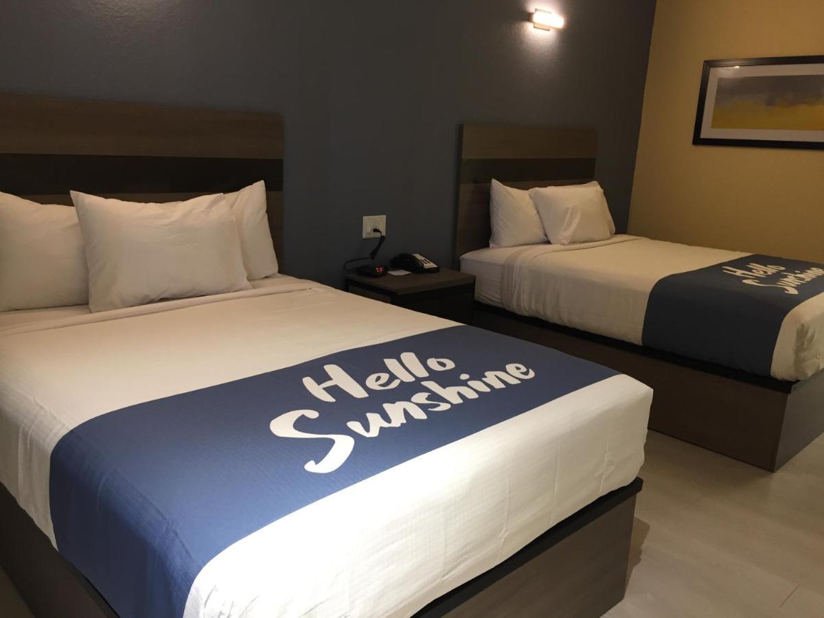 Days Inn By Wyndham Freeport Εξωτερικό φωτογραφία