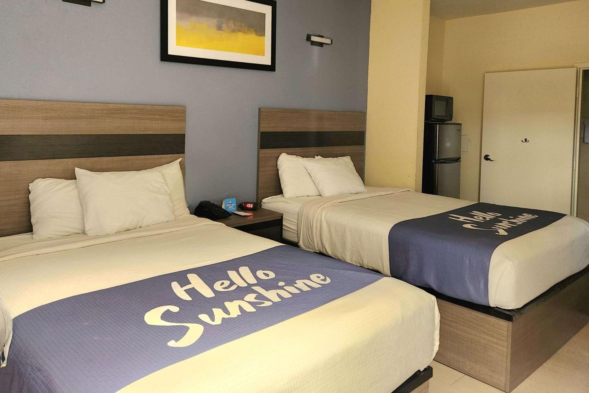 Days Inn By Wyndham Freeport Εξωτερικό φωτογραφία