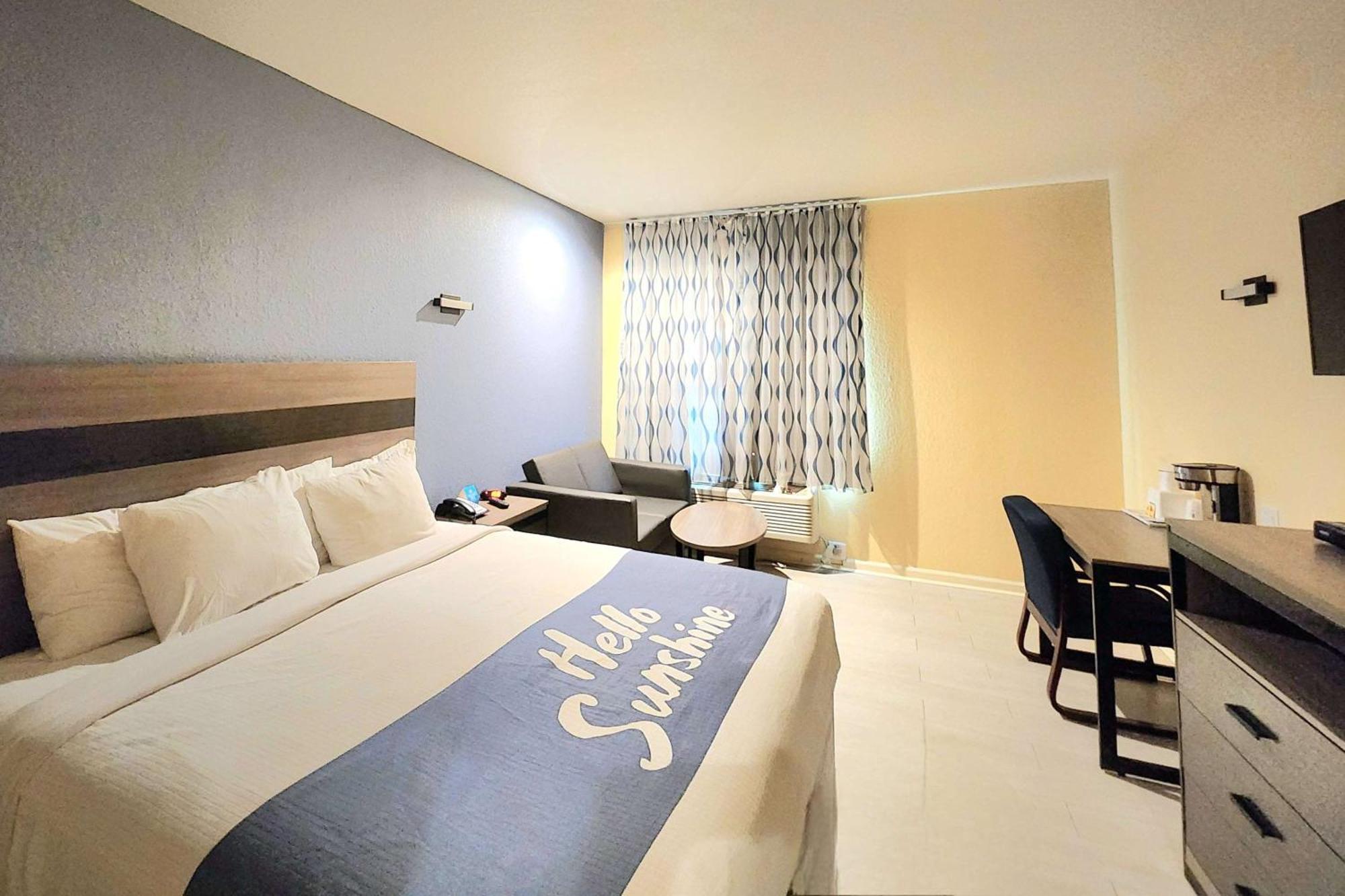 Days Inn By Wyndham Freeport Εξωτερικό φωτογραφία
