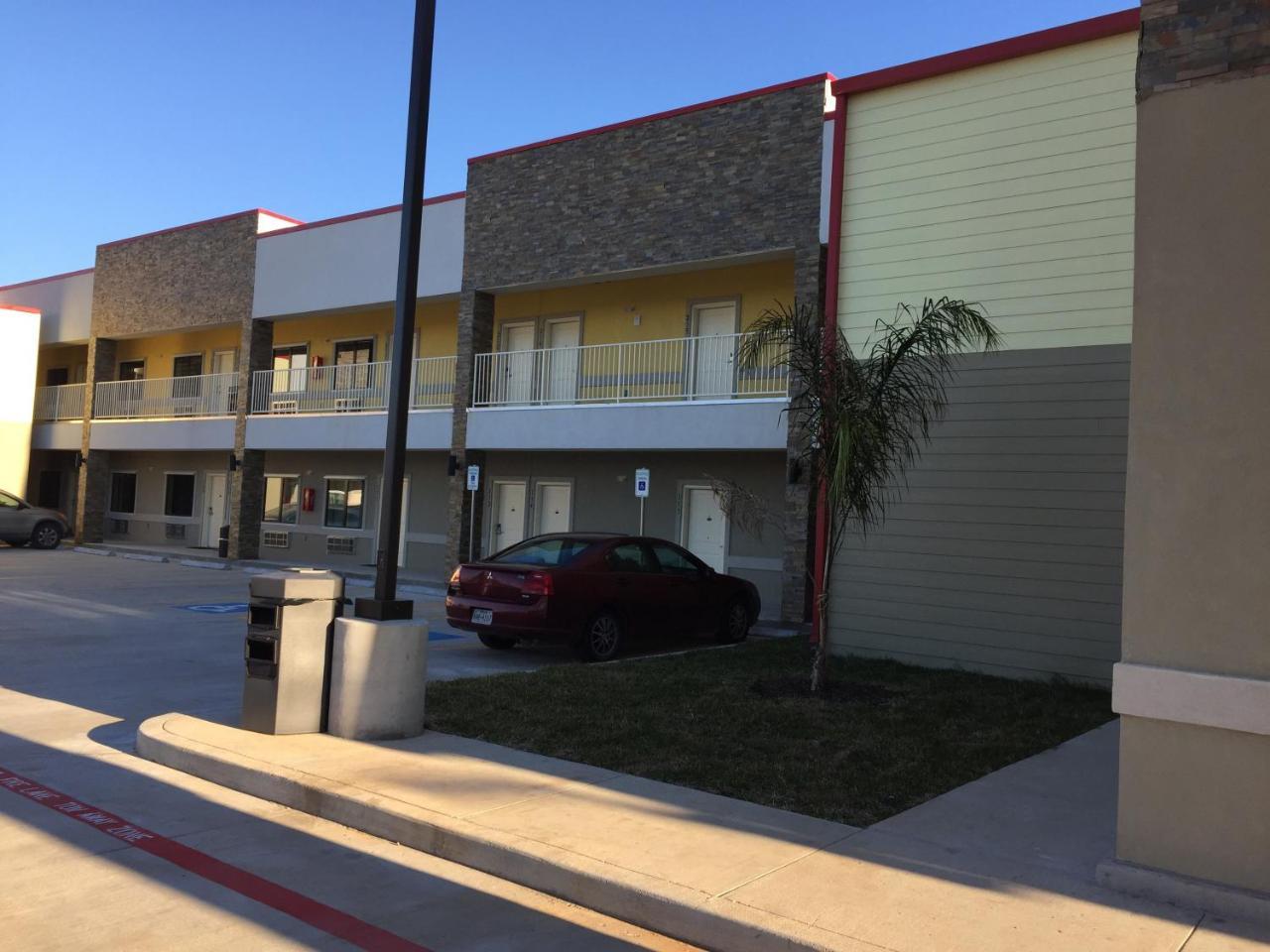 Days Inn By Wyndham Freeport Εξωτερικό φωτογραφία