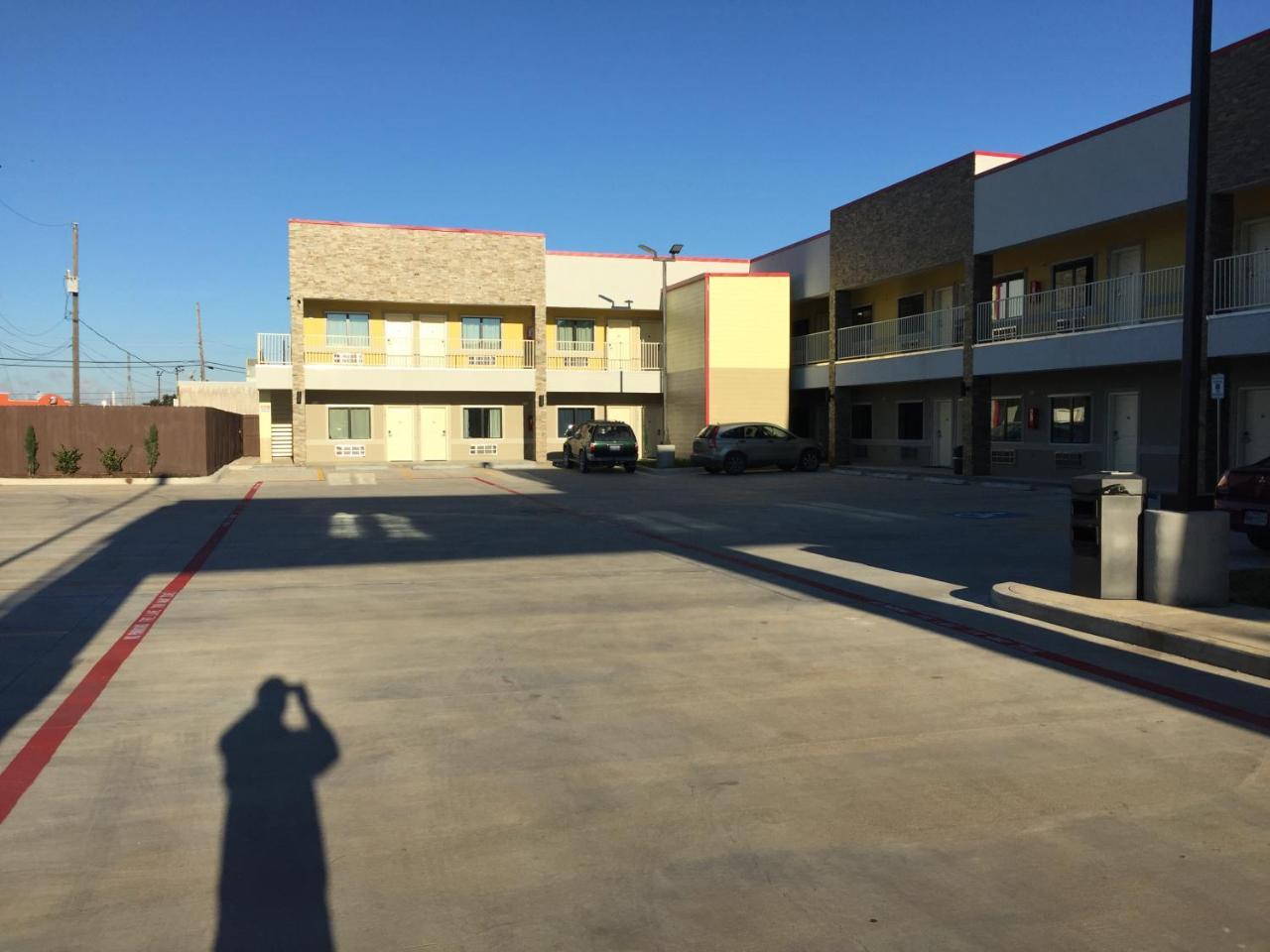 Days Inn By Wyndham Freeport Εξωτερικό φωτογραφία