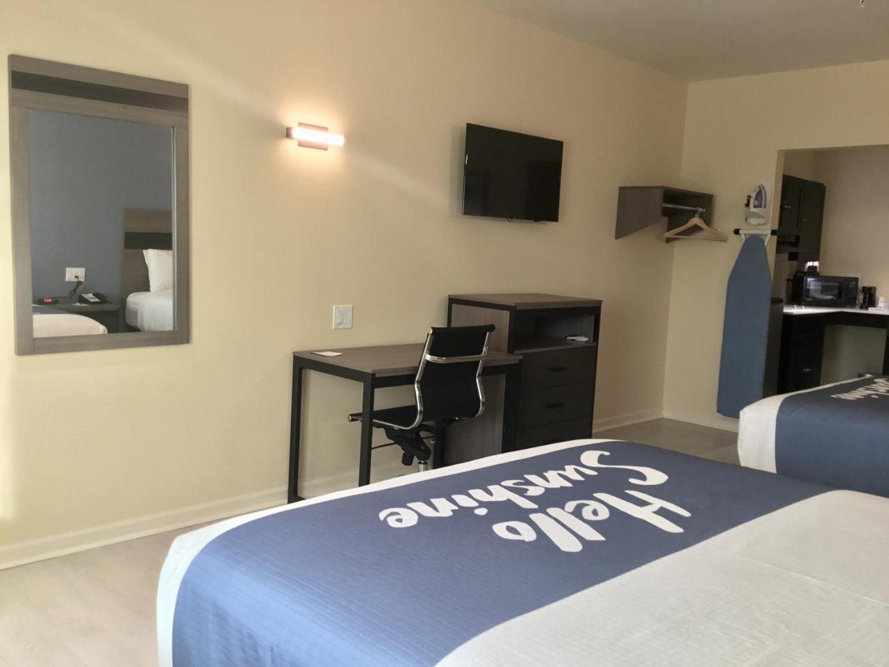 Days Inn By Wyndham Freeport Εξωτερικό φωτογραφία