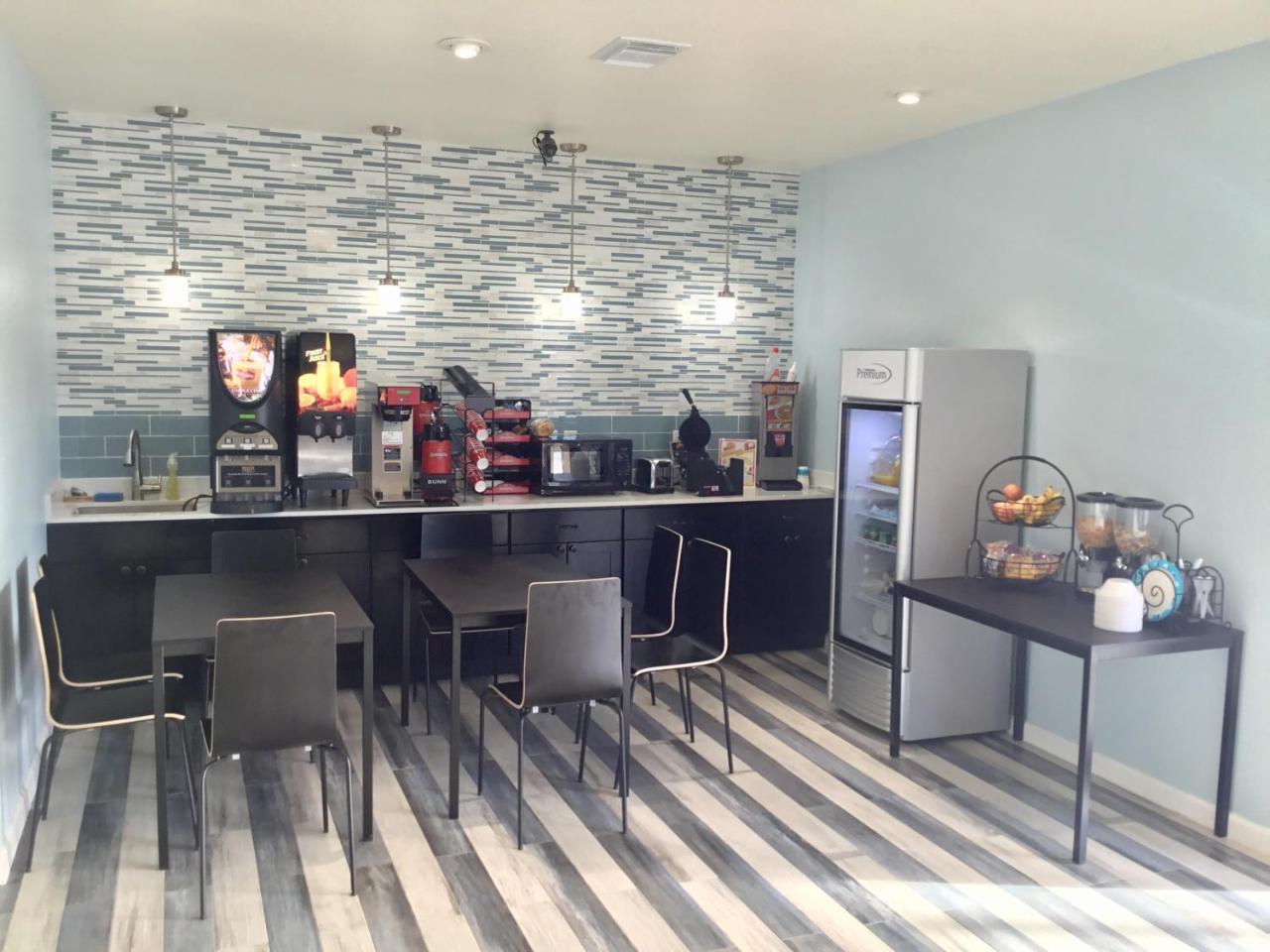 Days Inn By Wyndham Freeport Εξωτερικό φωτογραφία